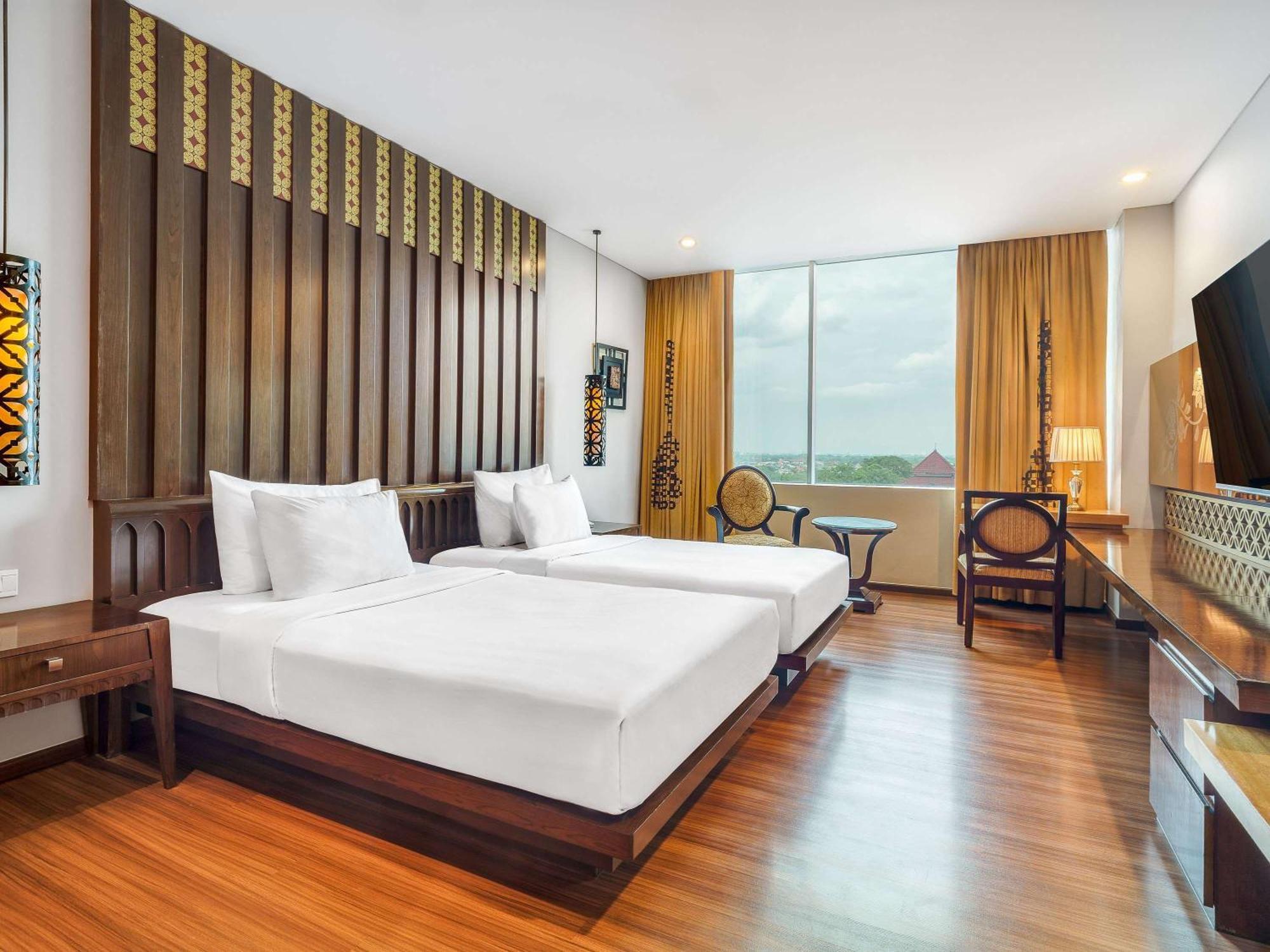 The Royal Surakarta Heritage - Handwritten Collection 5*